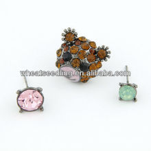 Fashion Bear Rhinestone Stud Earrings 11030450